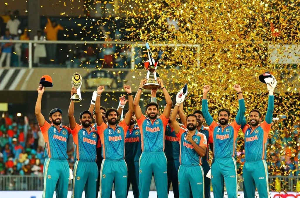 এক বন্ধনী, একটা ফাঁকা জায়গা: আবুধাবিতে বাংলাদেশের একাদশ আসলে কী হারাচ্ছে